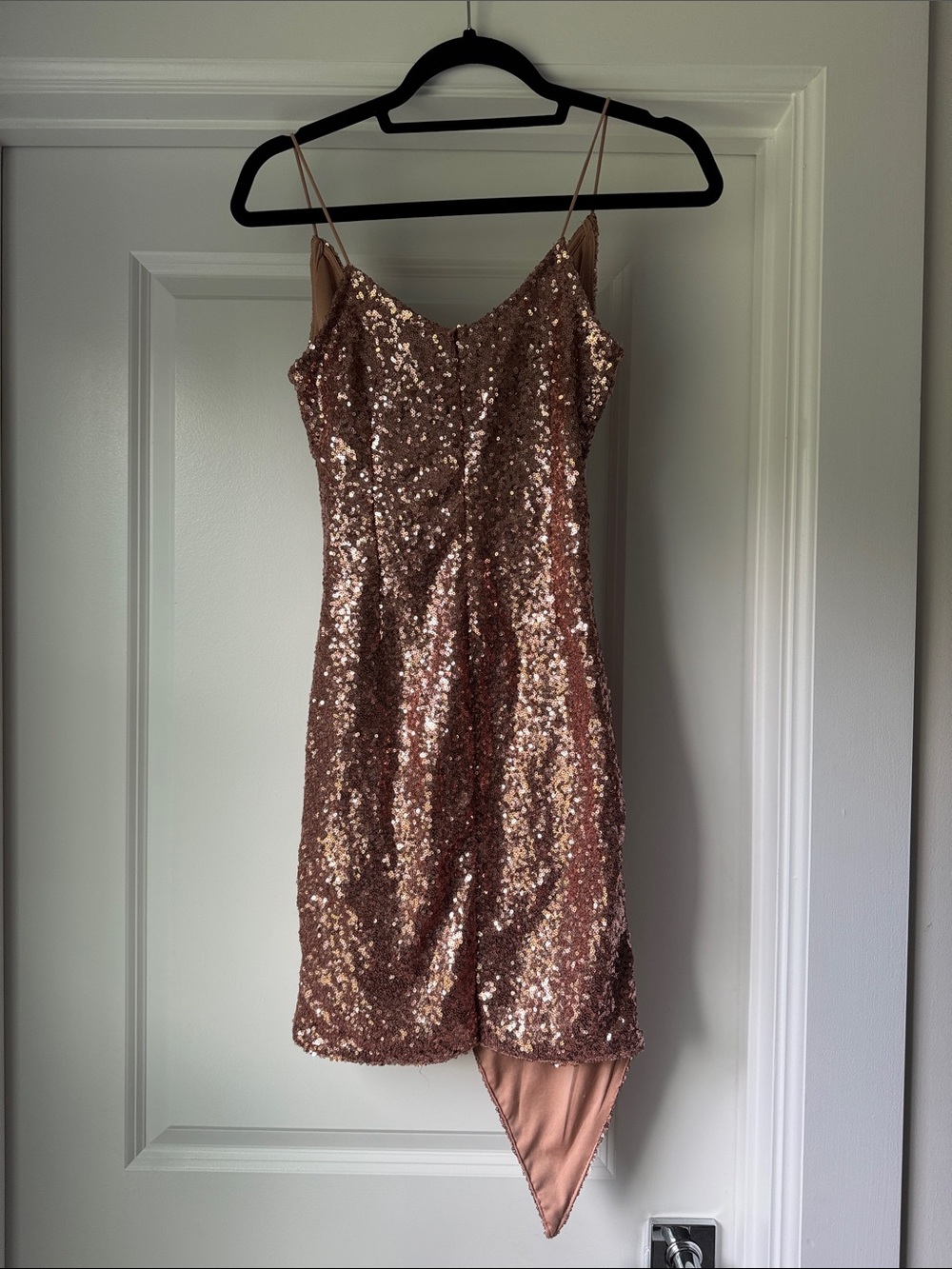 NWOT Hello Molly Rose Gold Sequin Asymmetrical Slip Dress - Picture 3 of 3